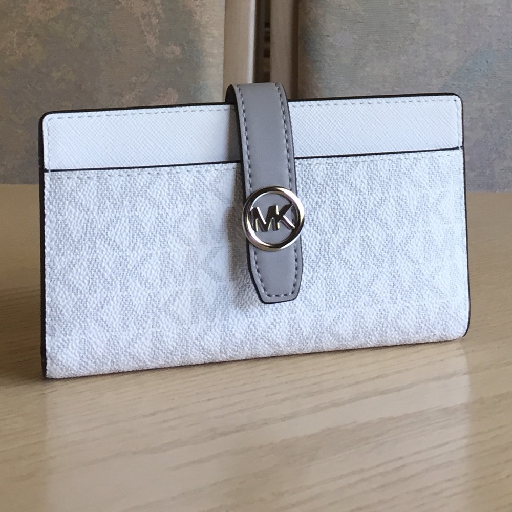 Michael Kors Greenwhich Optic White Bifold Wallet